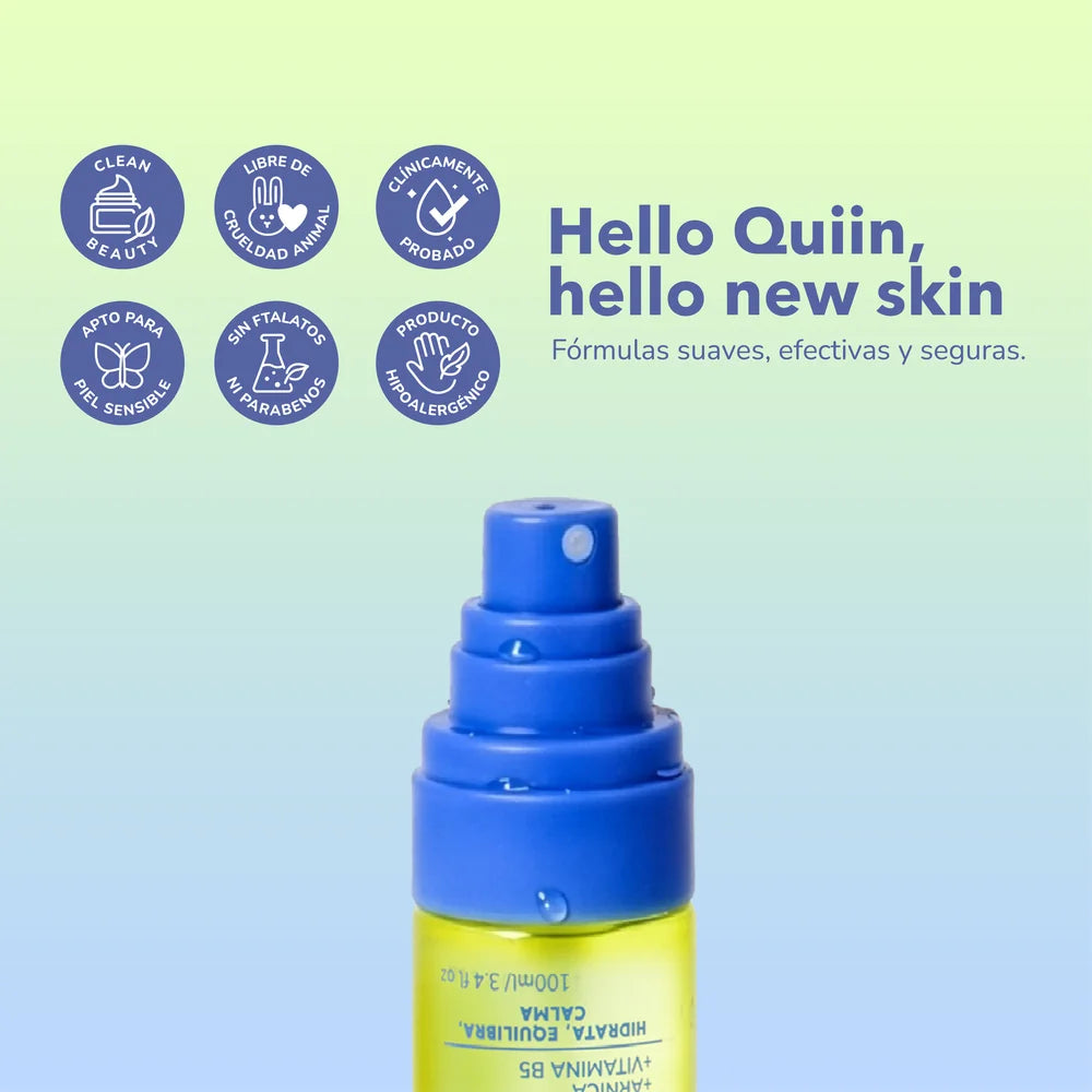 Mano sosteniendo el tónico facial Quiin Radiance Rose Boost Toner con sus beneficios